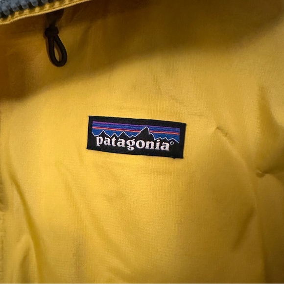 Patagonia Torentshell 2.5L Jacket - Picture 2 of 10